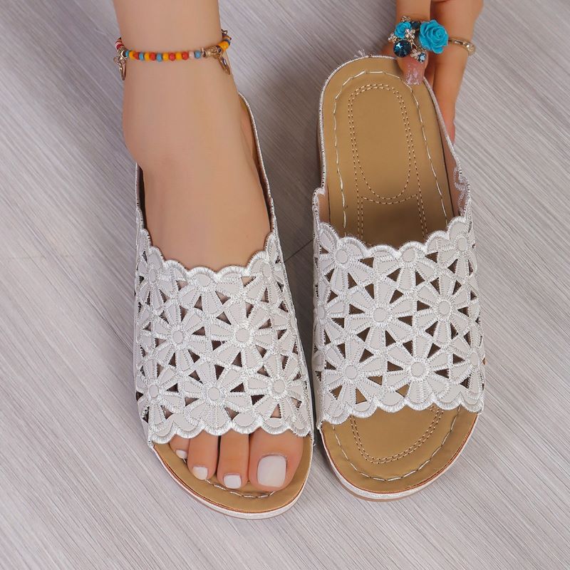 Fashion low heel ladies slippers