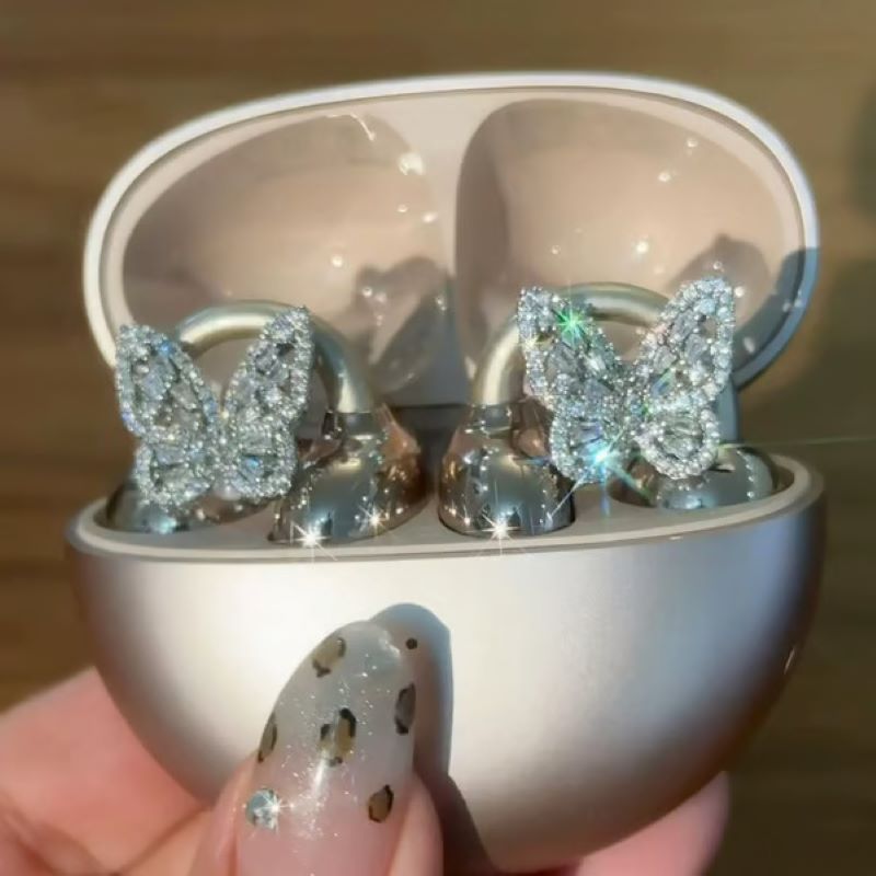 💥💥Bluetooth wireless headphones and decorations