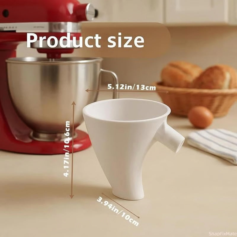 Flour hopper for a vertical mixer