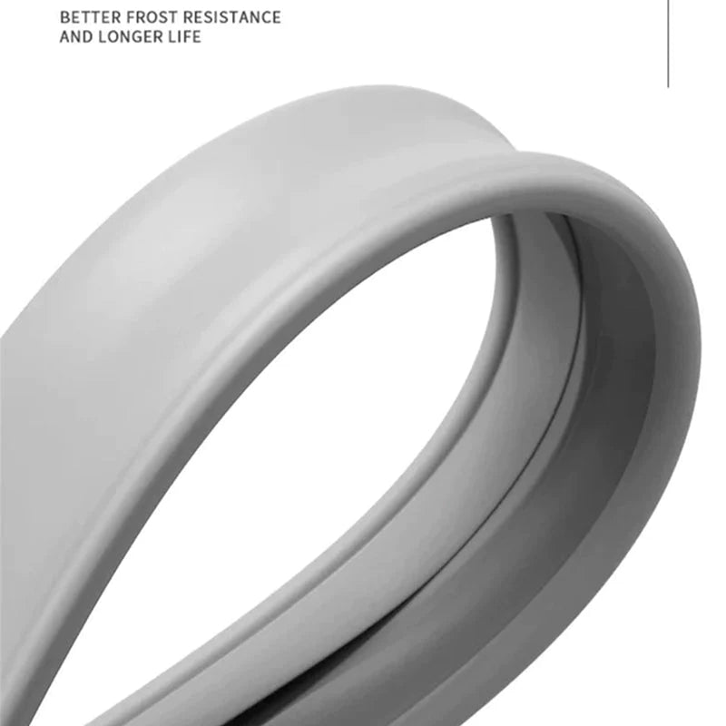 Sealing strip for the bottom of the door