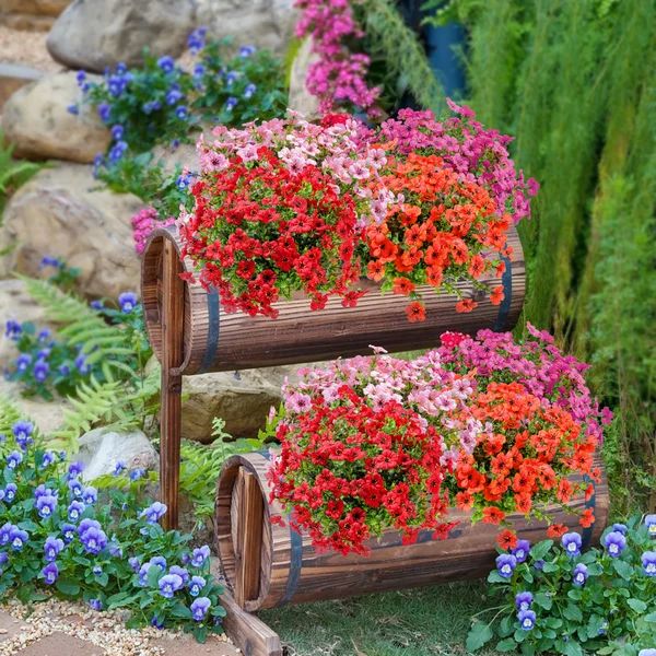 Artificial flowers for outdoors