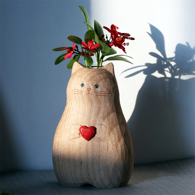 Resin cat heart vase