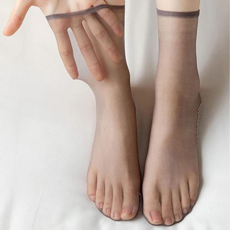 Ultra-thin non-slip ankle socks – breathable and elegant for everyday wear