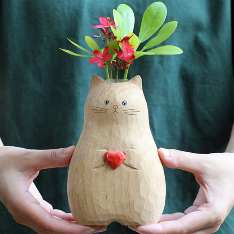 Resin cat heart vase