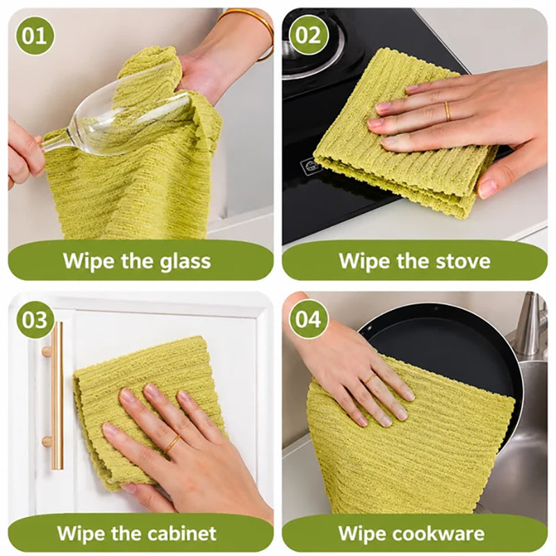 Reusable microfiber cleaning cloth roll
