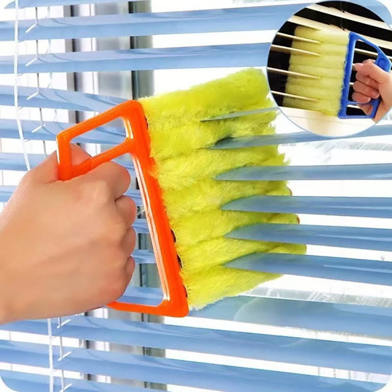 Multi-purpose cleaning brush - suitable for blinds and tracks