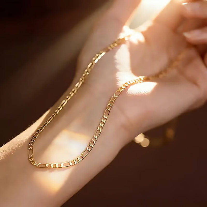18K Gold Jewelry Two-Piece Set: Bracelet and Necklace