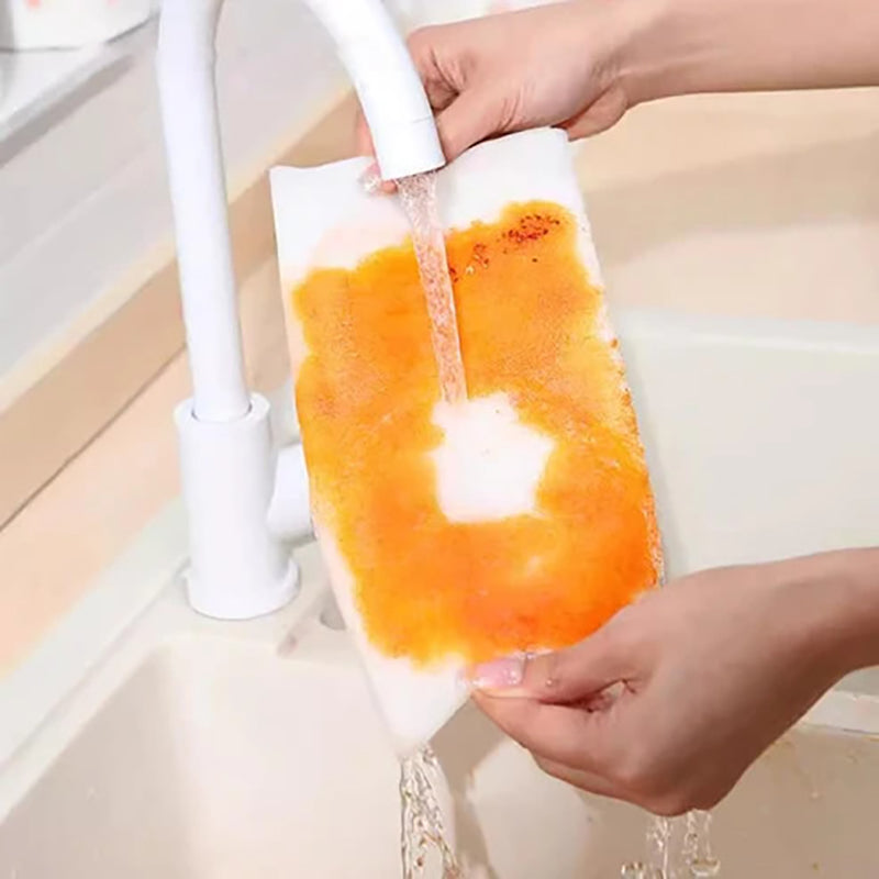 Dry and wet dual-use tearable cleaning cloth