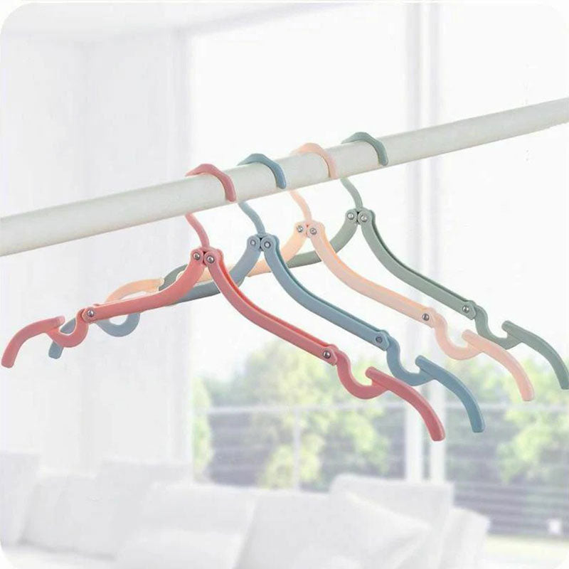 Convenient Portable Travel Hangers