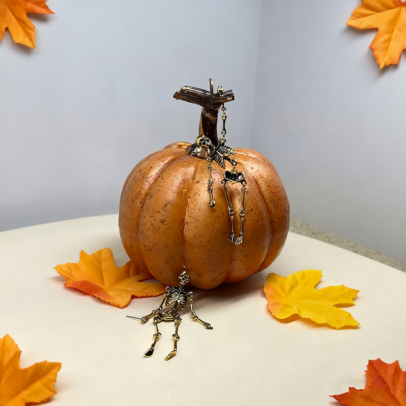 🔥Halloween decorative skull earrings