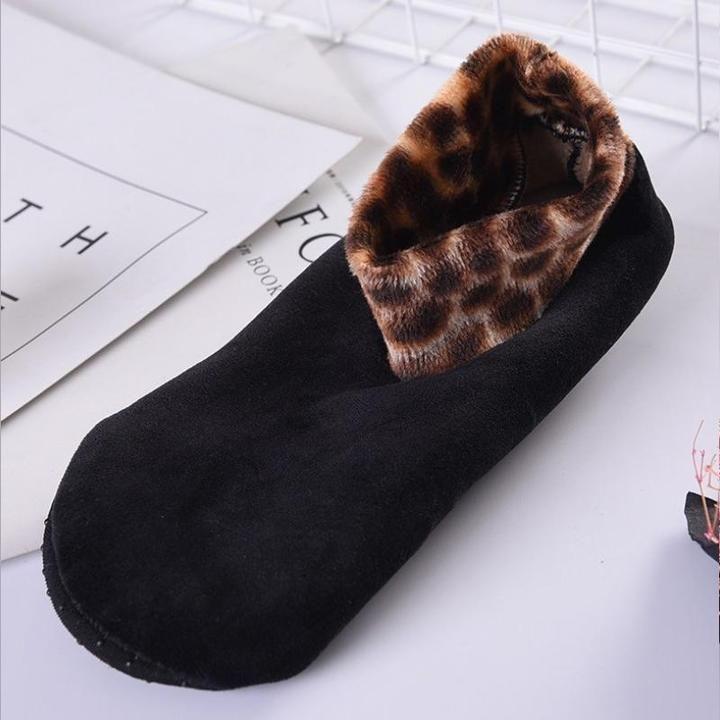 Non-slip Thermal Socks for Indoor Use