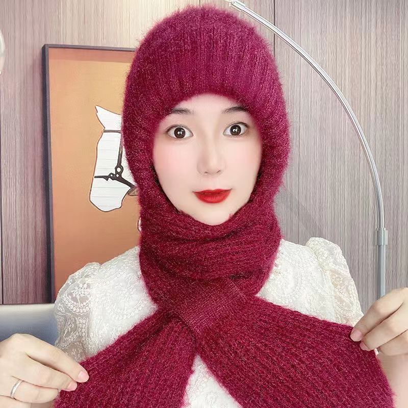 Warm and windproof ear protection scarf